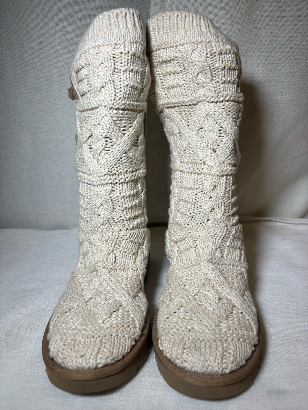 UGG Classic Cardy Knit Tall Boots Cream Cable Knit Cozy Cabincore Size 8 EUC - Picture 9 of 16